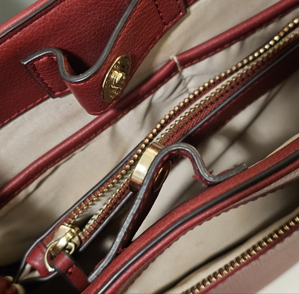 Red Shoulder Purse "Beautiful" - Picture 6 of 7